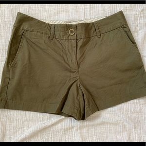 Loft size 6 shorts EUC